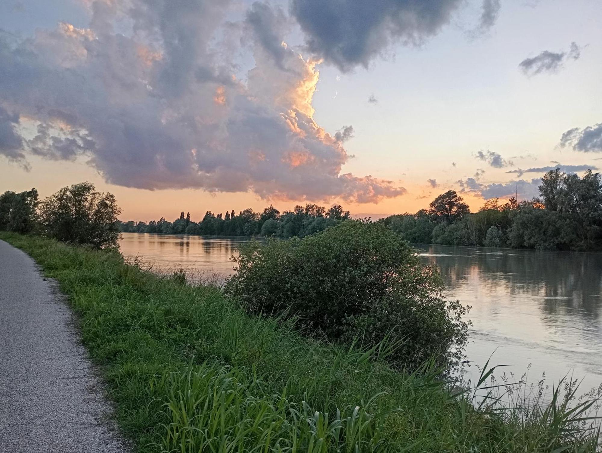Casa Vacanze Nel Delta Del Po Taglio Di Po Экстерьер фото